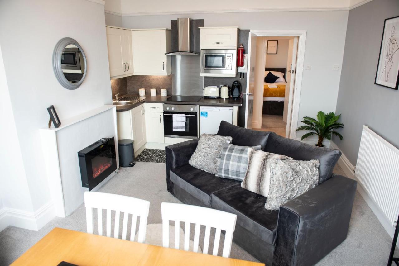Charles Alexander Short Stay - Highcliffe Apartments 클레베리 외부 사진